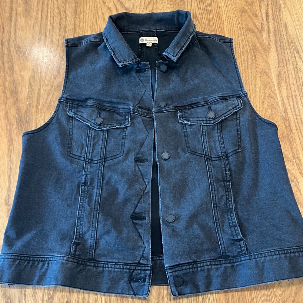 Democracy Black Denim Vest- size Large